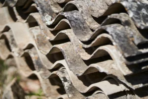 Golfplaten vervaardigd uit asbest